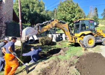 Bariloche continúa con obras de entubamiento para prevenir inundaciones