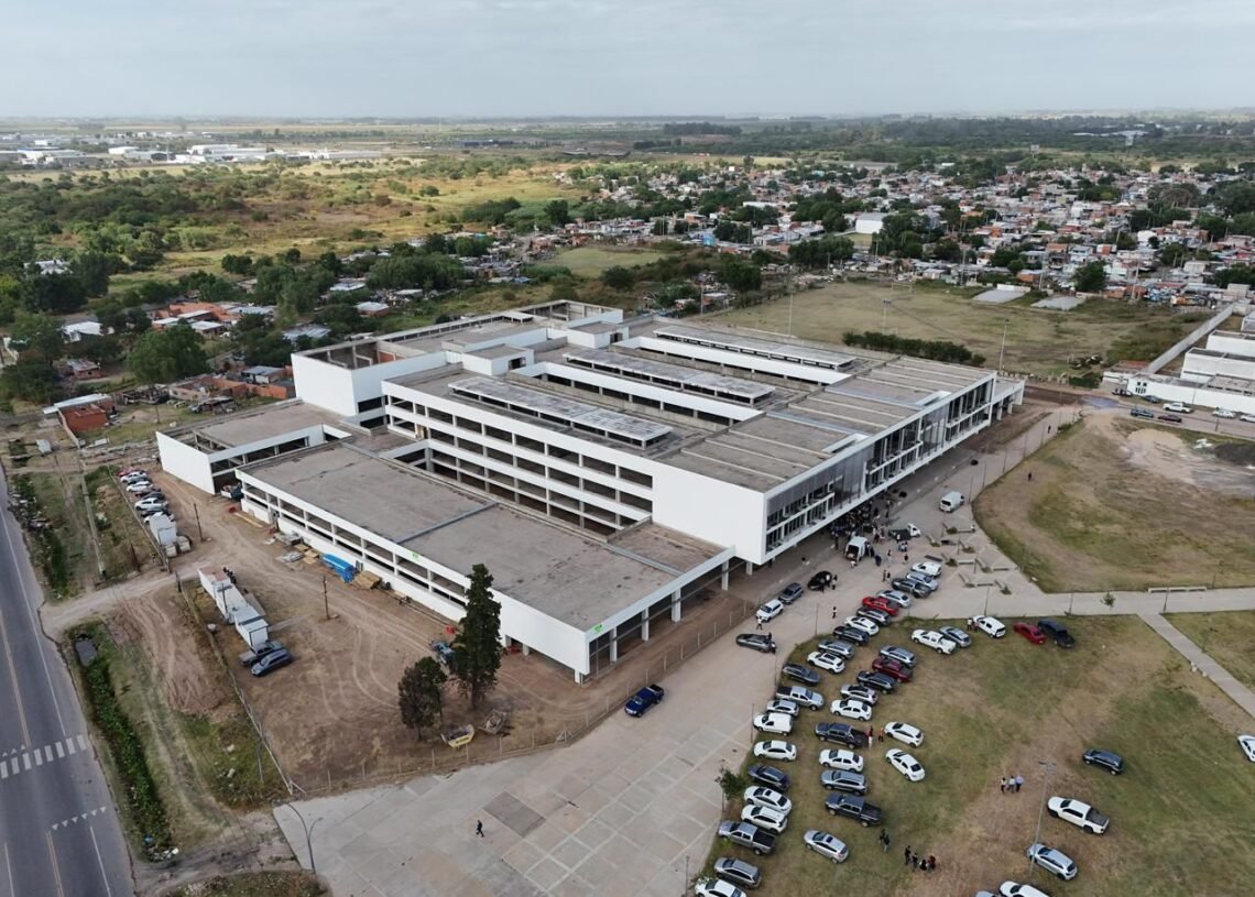 Reiniciaron las obras del Hospital Regional Sur de Rosario