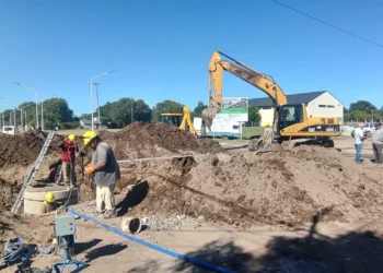 Río Colorado avanza con una obra cloacal histórica