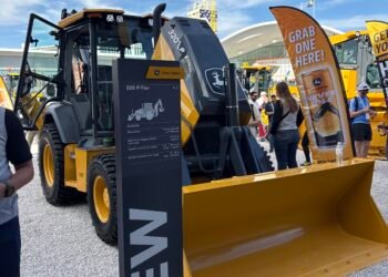 Nueva línea de excavadoras que incorpora asistencia inteligente y conectividad