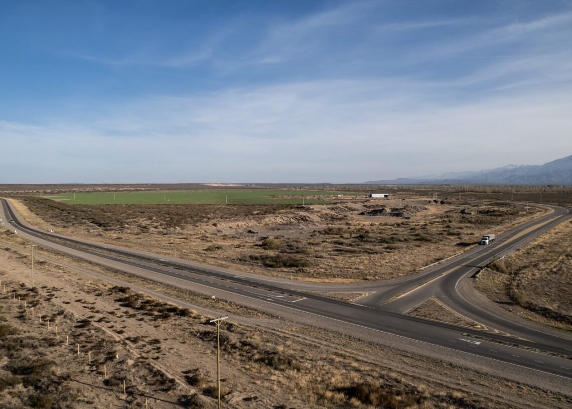 Avanza la reconstrucción de la Ruta 143 en Mendoza