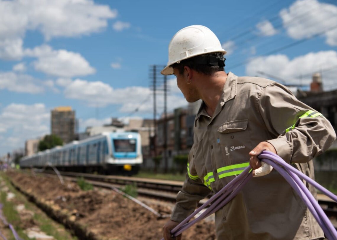 Obras claves para la seguridad operacional en la línea Sarmiento