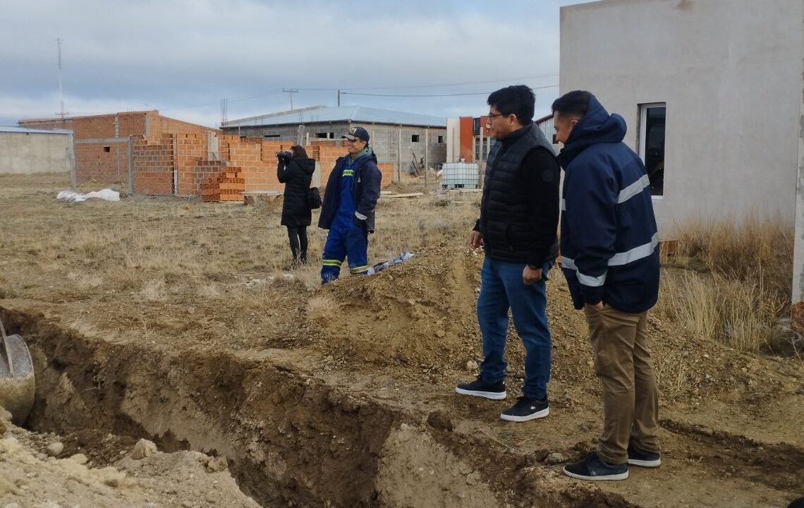 Santa Cruz ejecuta obras para llevar agua, luz y cloacas a Puerto San Julián