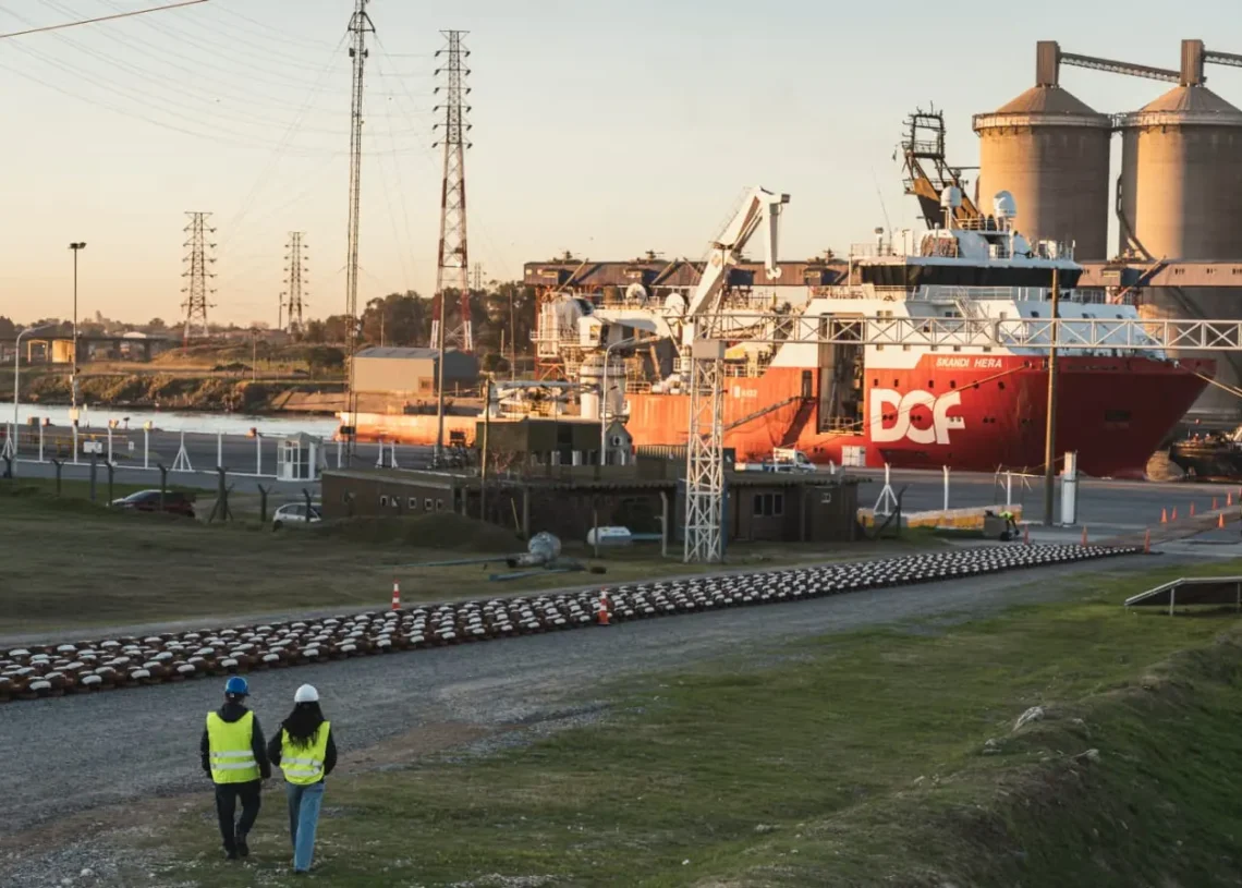 Río Negro: avanzan las obras submarinas en Punta Colorada