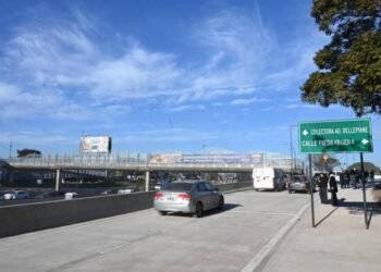 Avanza la nueva Autopista Dellepiane: la Ciudad construyó cuatro puentes y habilitó la colectora Norte