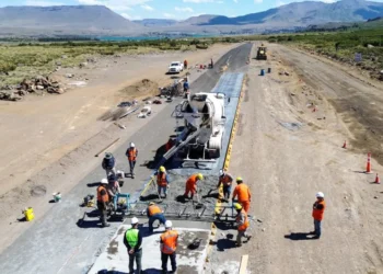 Neuquén: créditos por USD387,8 millones para obras viales y de energía