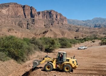Vialidad Nacional reakiza importantes trabajos en las rutas 9 y 68