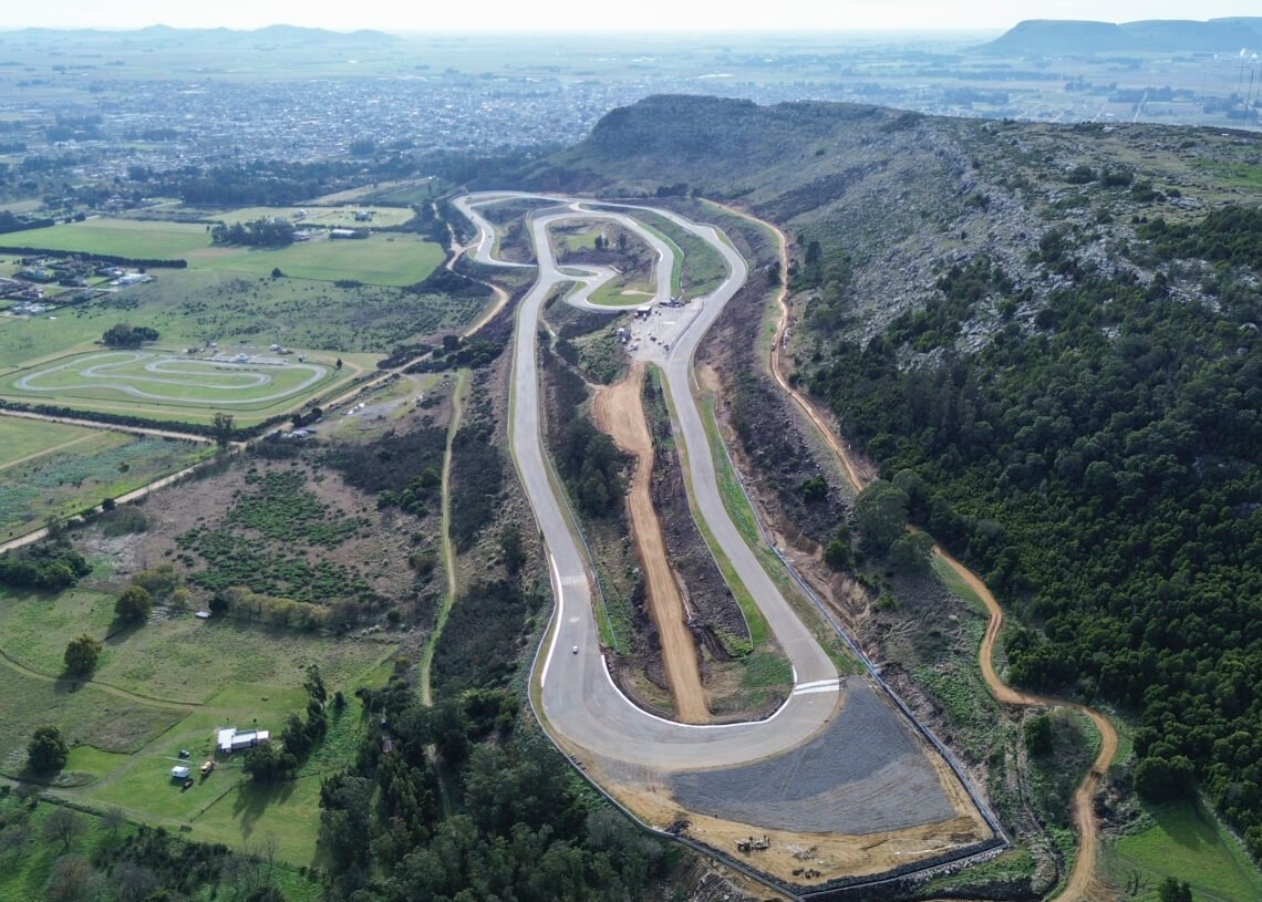 Balcarce: inauguración de las obras de puesta en valor del Autódromo Juan Manuel Fangio