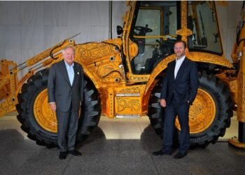 JCB invierte en el futuro tras el récord mundial del Hydromax