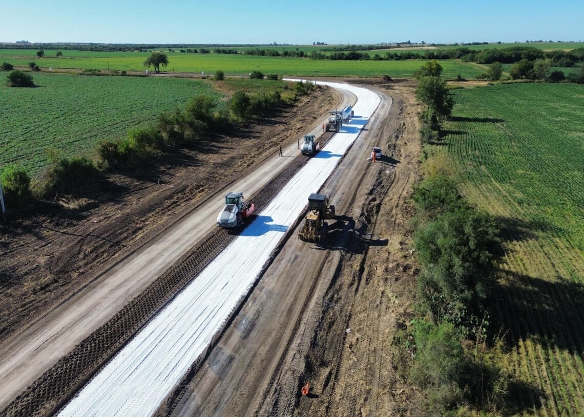 Entre Ríos convierte financiamiento internacional en obras estratégicas en todo el territorio