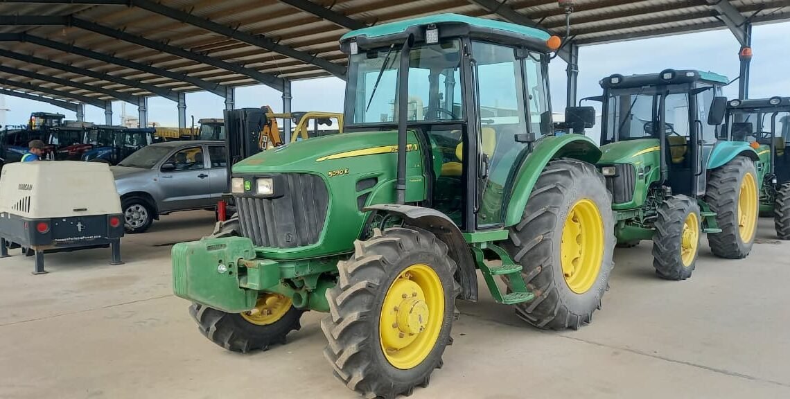 Monasterio Tattersall subasta maquinaria, implementos agrícolas y equipamiento industrial