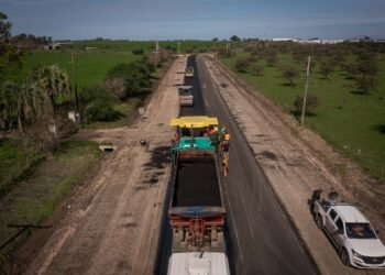 Continúa el asfaltado de la Ruta 23 entre los departamentos Uruguay y Colón
