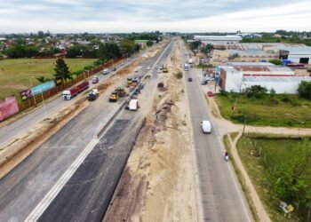 Avanza en la construcción de la Travesía Urbana de Corrientes en la Ruta Nacional 12