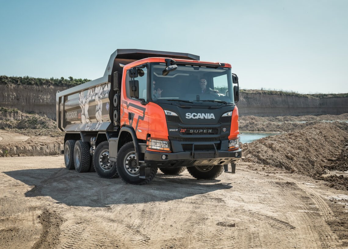 Relanzamiento de vehículos completos para la construcción