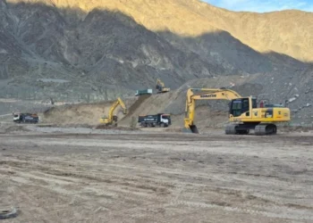 El Tambolar: avanzan las obras para preparar el río San Juan ante las crecidas del verano