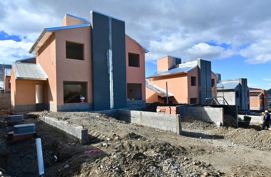 Chubut: inversión de casi $5 mil millones para construir 60 viviendas en Esquel